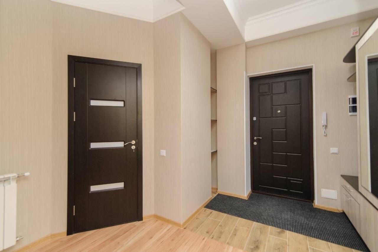 Luxury Exclusive Apartments Skyhouse Exfactor تشيسيناو المظهر الخارجي الصورة